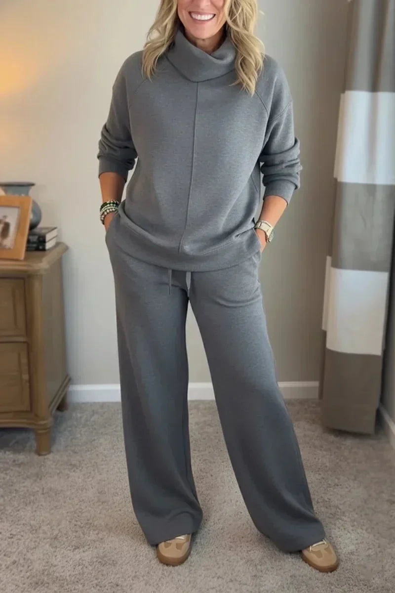 THALIA COZY TWO-PIECE TURTLENECK TRAVEL SET