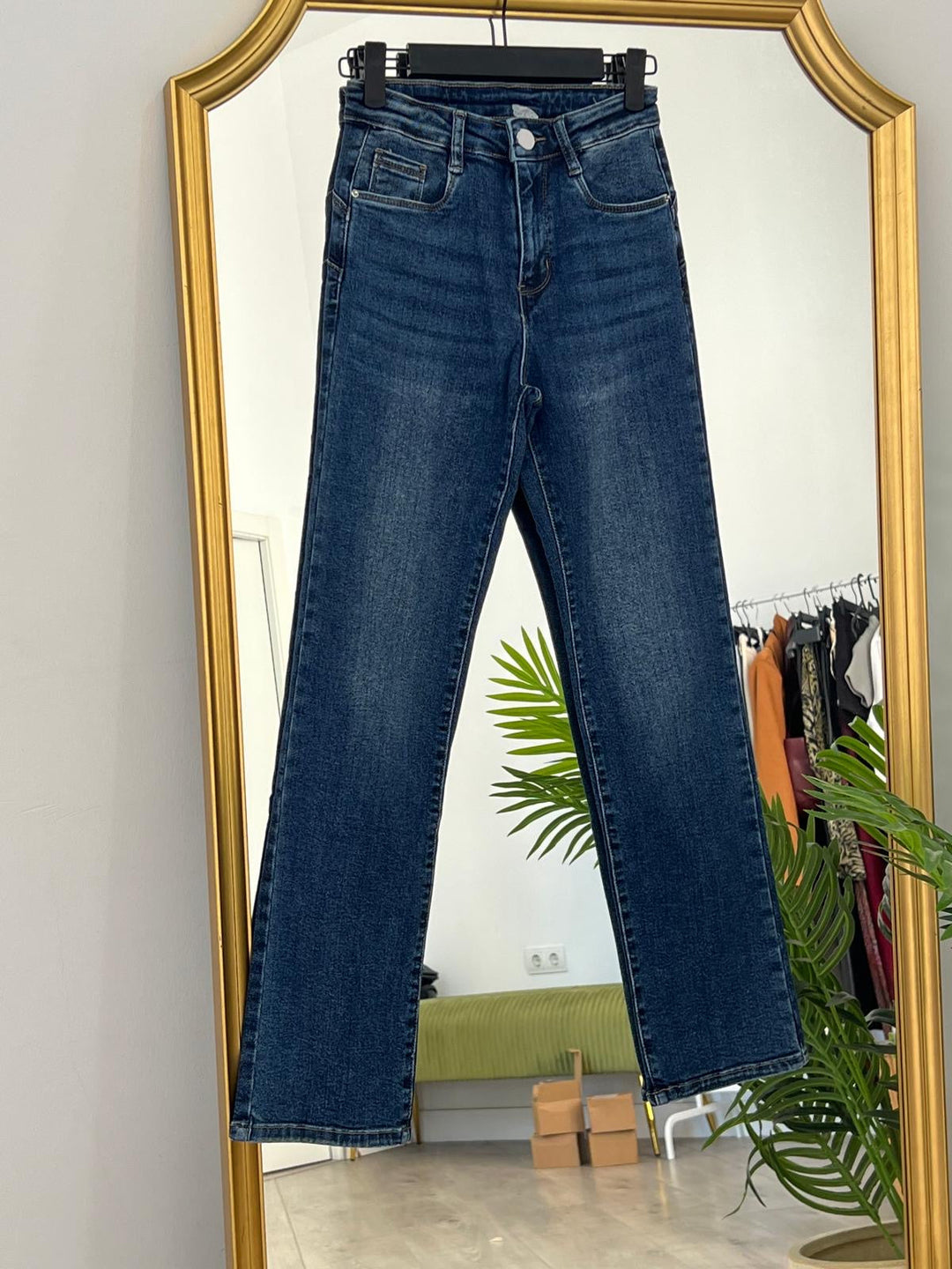 Pantalón recto push up