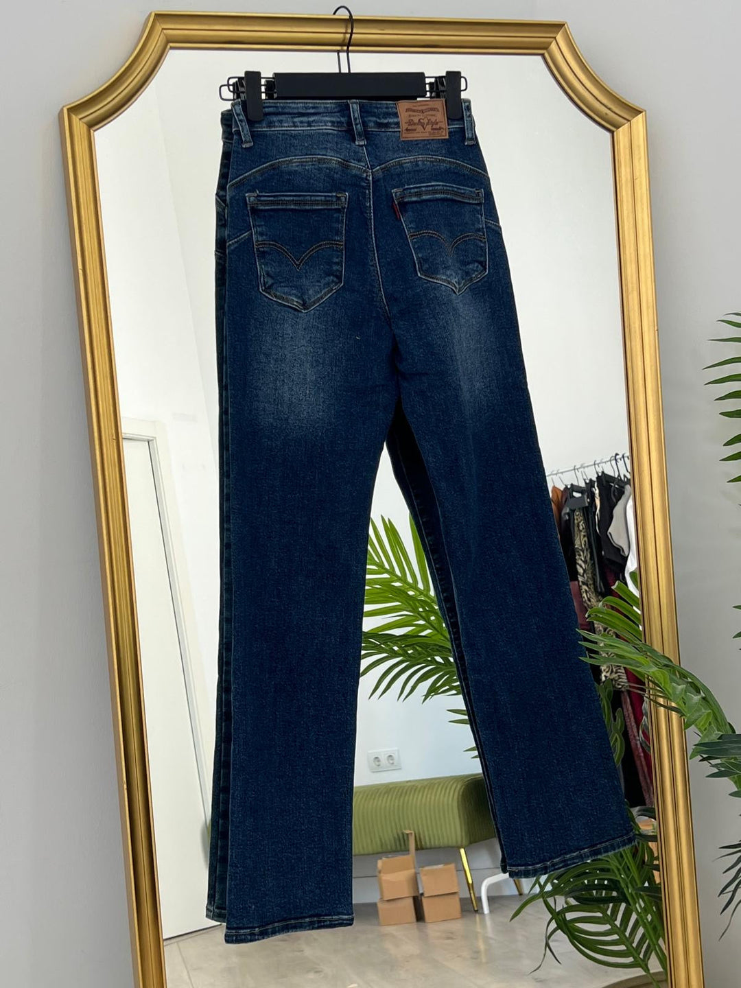 Pantalón recto push up