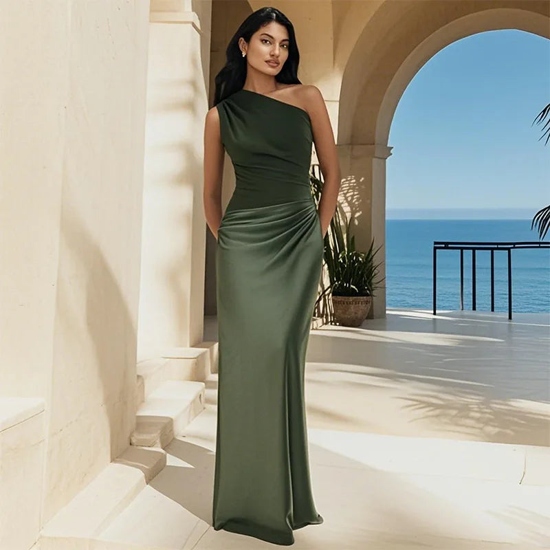 Ellis & Johnson™  | Maxi Dress with a Guilt in Satin